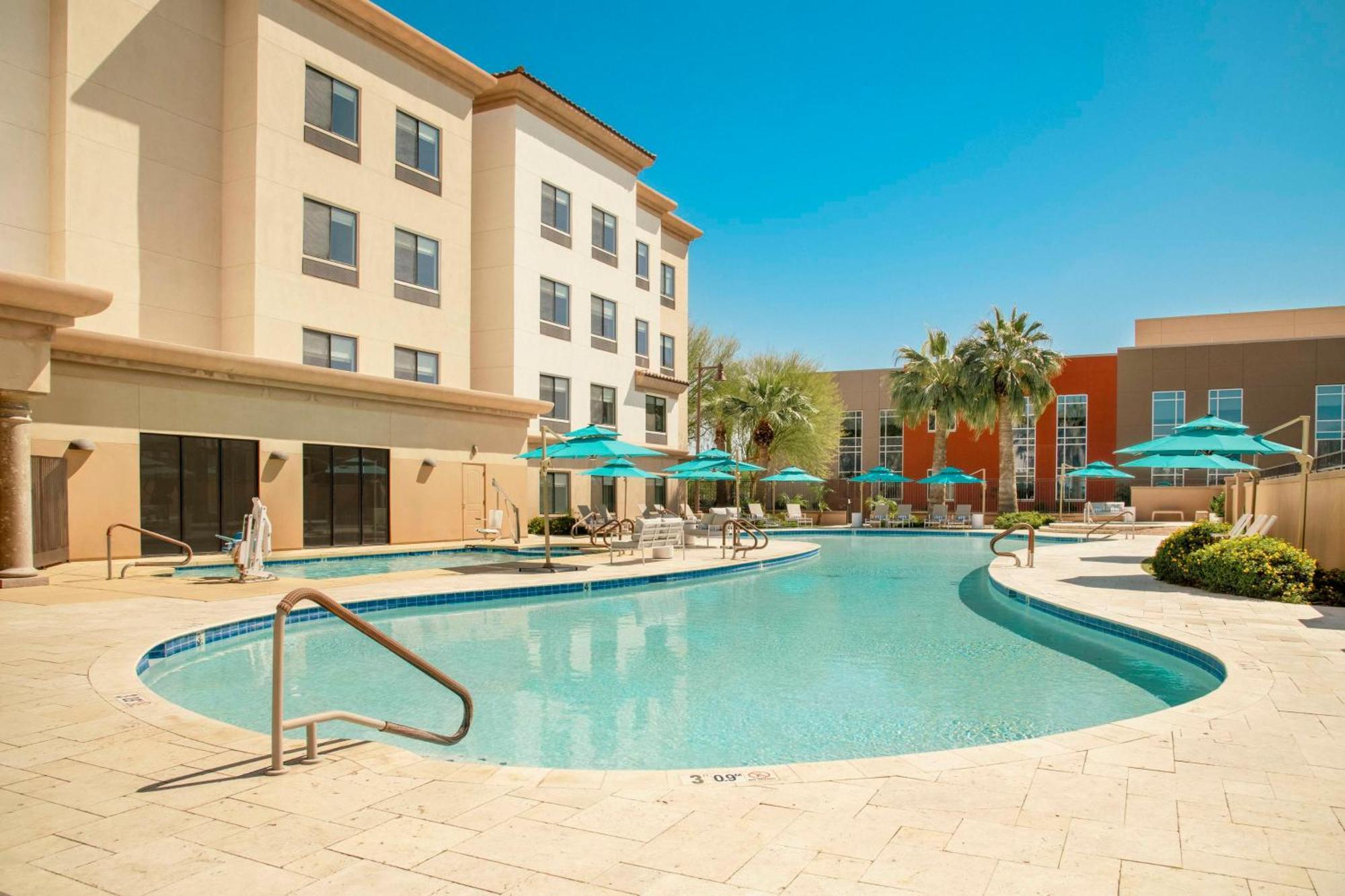 Doubletree By Hilton Phoenix-Gilbert Exteriör bild