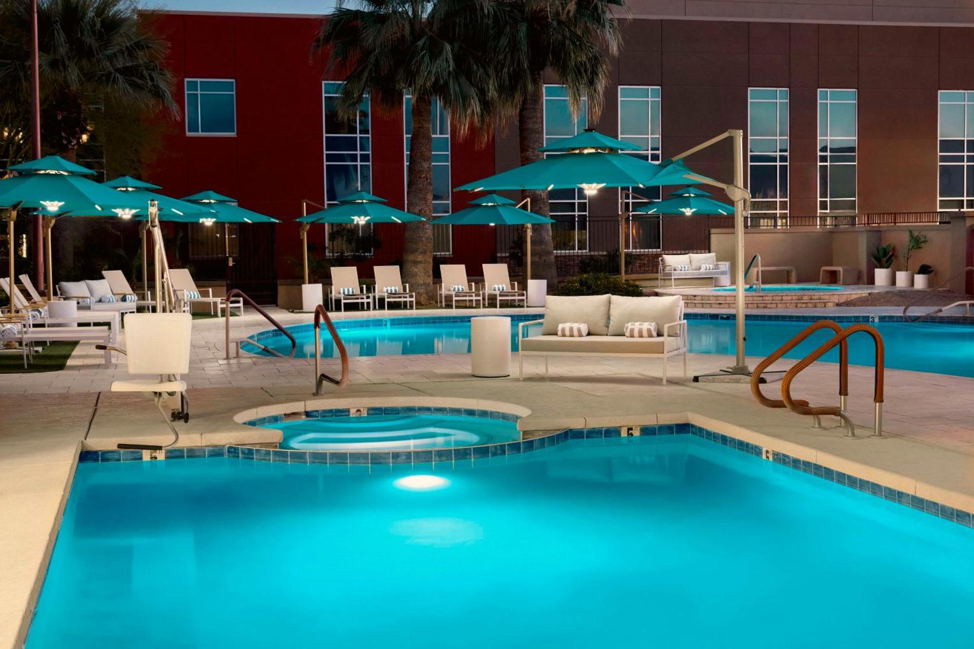 Doubletree By Hilton Phoenix-Gilbert Exteriör bild