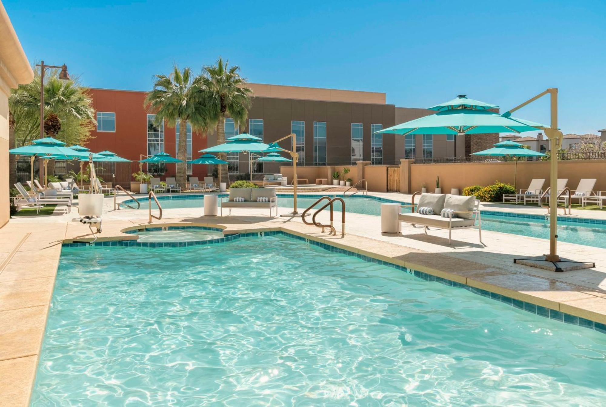 Doubletree By Hilton Phoenix-Gilbert Exteriör bild